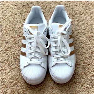 Adidas Superstar gold stripe women’s size 9